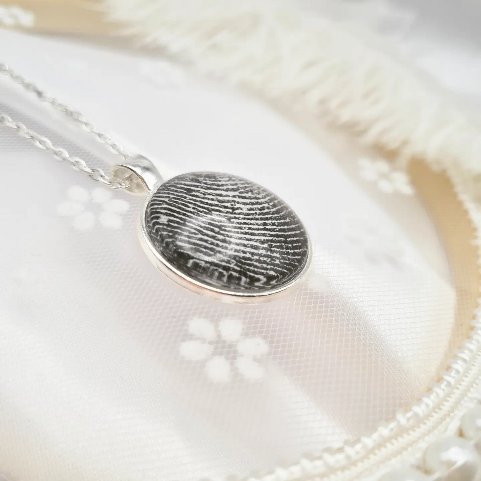 Personalised online fingerprint jewellery